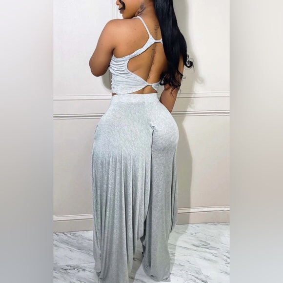 Set - Picture 2 of 2